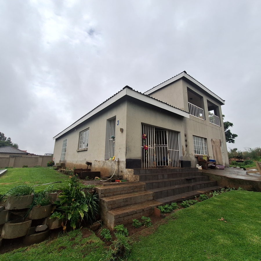 5 Bedroom Property for Sale in Deneysville Free State